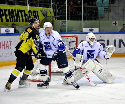 ХК «Рязань» в Караганде проиграл лидеру чемпионата ВХЛ